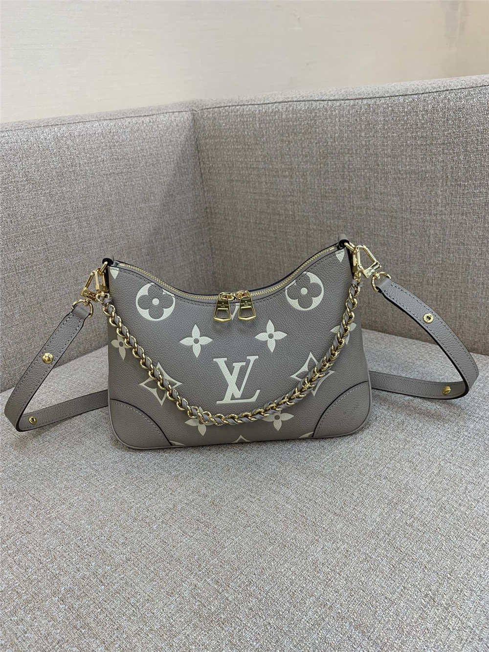 Louis Vuitton BOULOGNE  M13224   size：29x16x9.5cm 2025 new 